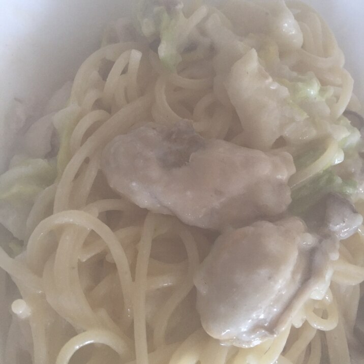 牡蠣のクリームパスタ